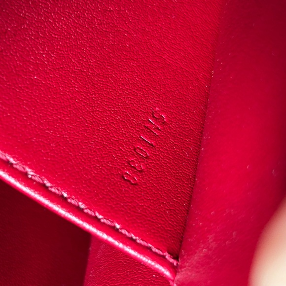 Louis Vuitton Pomme D'Amour Monogram Vernis Cosmetic Pouch - Picture 9 of 11